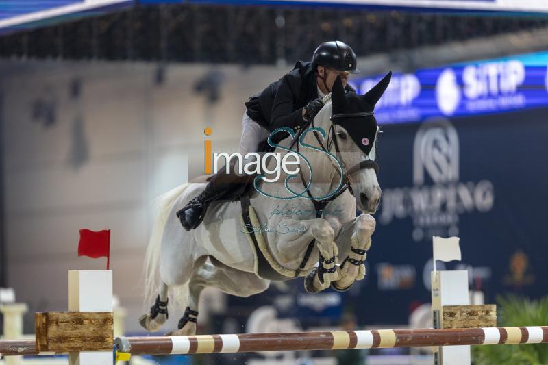 Guery Jérôme (BEL) riding Hoselinde_Verona_20241109_SS358106.jpg